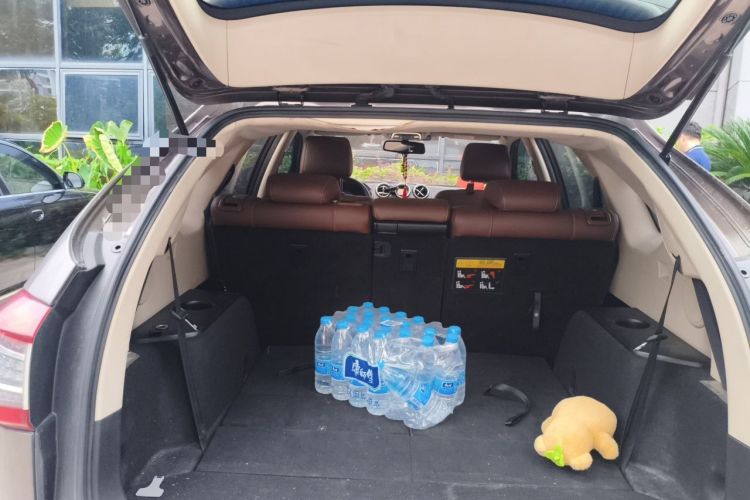 Used BYD S7 2017 2.0T Automatic Prestige Edition Trunk