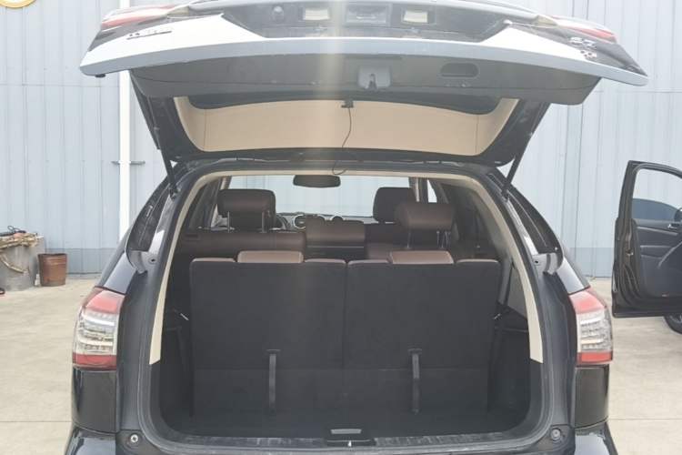 Used BYD S7 2017 1.5T Manual Luxury Model Trunk