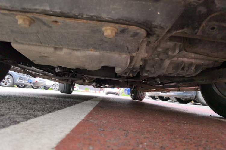 Used BYD S7 2017 2.0T Automatic Prestige Edition Chassis Front