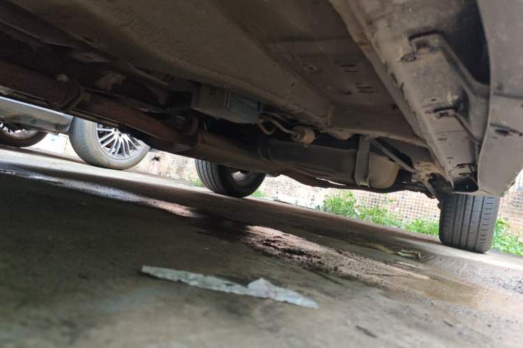 Used BYD S7 2017 2.0T Automatic Prestige Edition Chassis Front Left