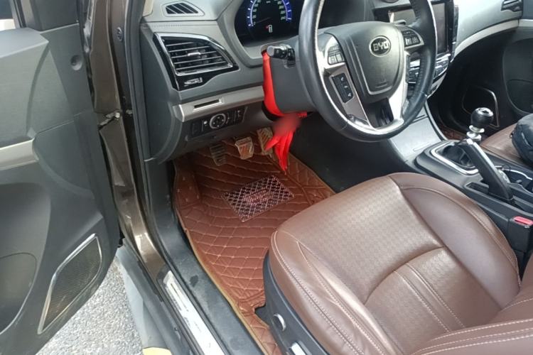 Used BYD S7 2017 1.5T Manual Luxury Model Driver Seat