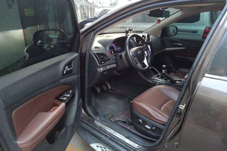 Used BYD S7 2017 1.5T Manual Luxury Model Driver Seat