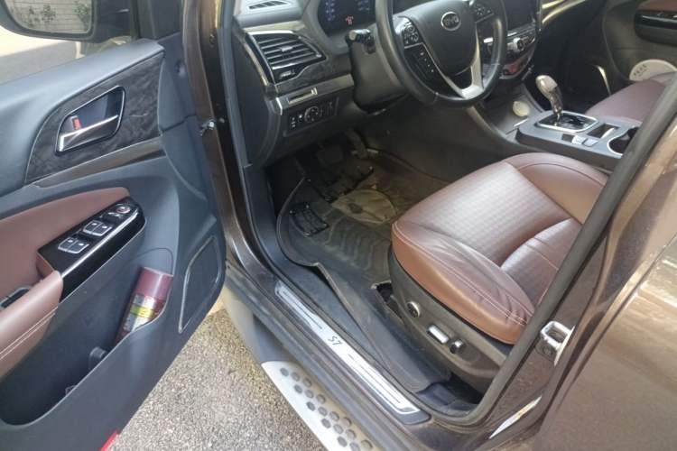 Used BYD S7 2017 2.0T Automatic Prestige Edition Driver Seat
