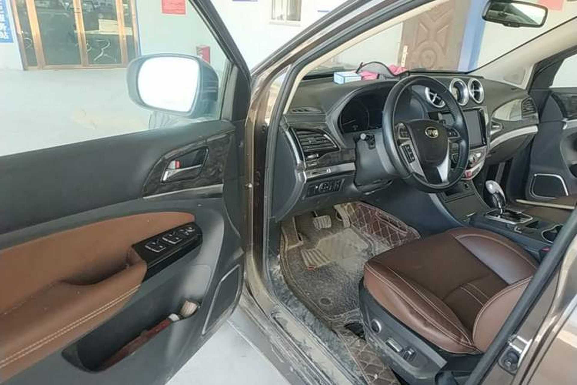Used BYD S7 2017 2.0T Automatic Luxury Model Driver Seat