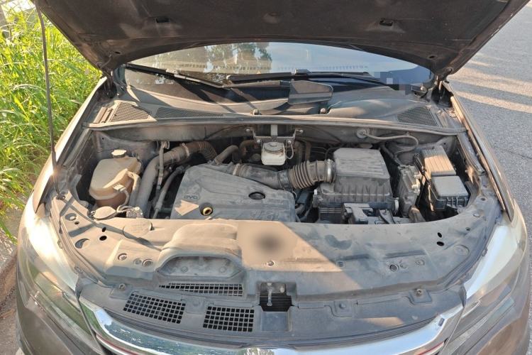 Used BYD S7 2017 2.0T Automatic Prestige Edition Engine Bay