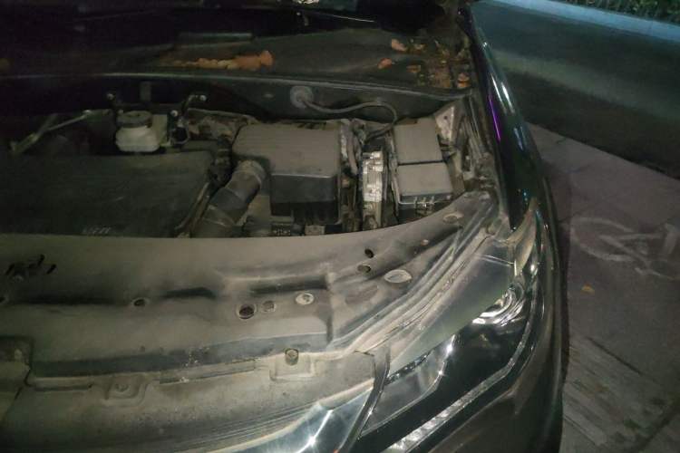 Used BYD S7 2017 1.5T Manual Luxury Model Engine Bay Left