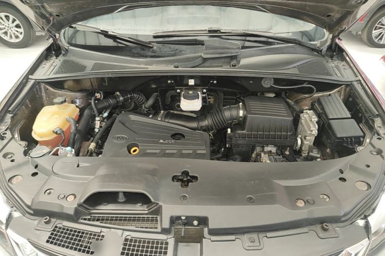 Used BYD S7 2017 2.0T Automatic Luxury Model Engine Bay