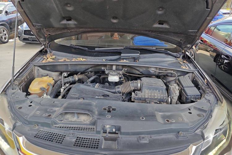 Used BYD S7 2017 2.0T Automatic Prestige Edition Engine Bay