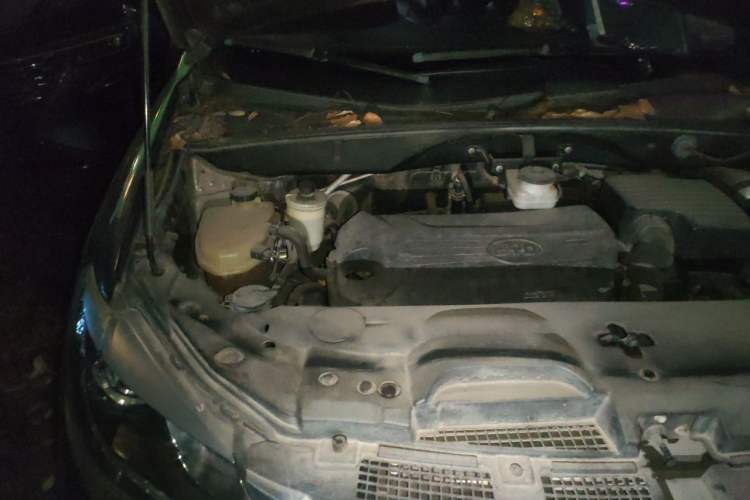 Used BYD S7 2017 1.5T Manual Luxury Model Engine Bay Right