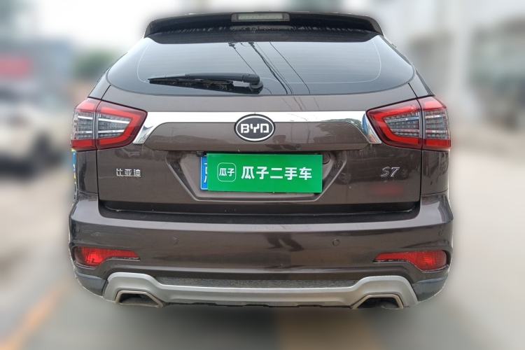 Used BYD S7 2017 2.0T Automatic Prestige Edition Exterior 4