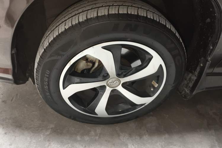 Used BYD S7 2017 2.0T Automatic Luxury Model Exterior 7