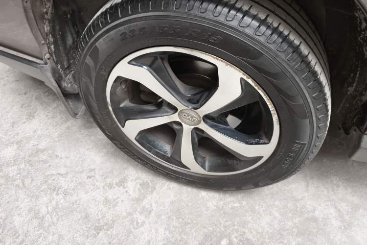 Used BYD S7 2017 2.0T Automatic Luxury Model Exterior 8