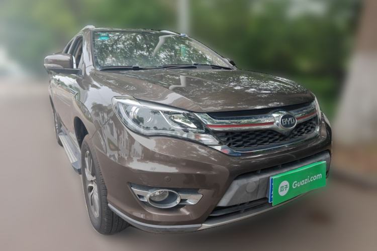 Used BYD S7 2017 1.5T Manual Luxury Model Front Right 45 Deg