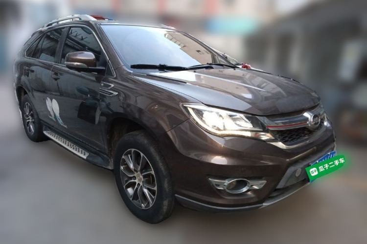 Used BYD S7 2017 1.5T Manual Luxury Model Front Right 45 Deg