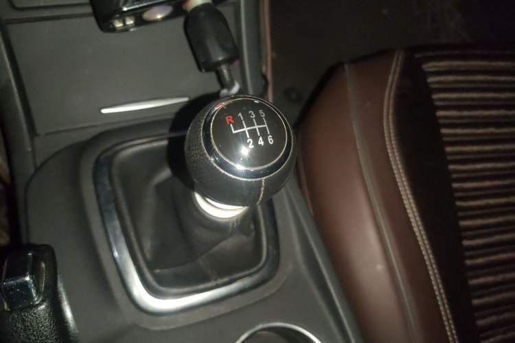 Used BYD S7 2017 1.5T Manual Luxury Model Gear Lever