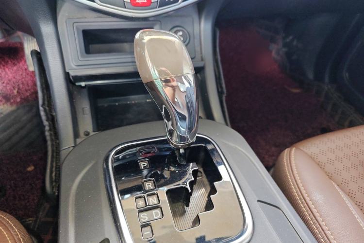 Used BYD S7 2017 2.0T Automatic Prestige Edition Gear Lever
