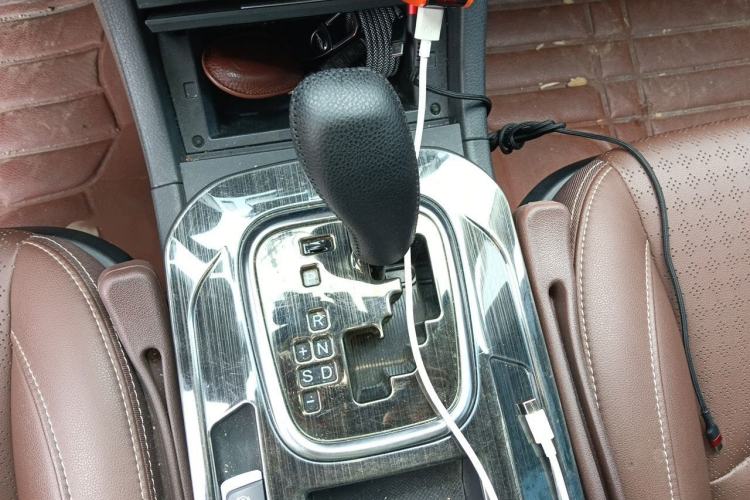 Used BYD S7 2017 2.0T Automatic Prestige Edition Gear Lever