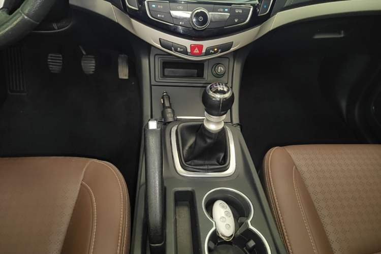 Used BYD S7 2017 1.5T Manual Luxury Model Gear Lever