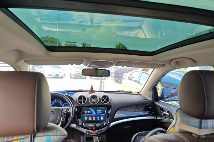 Used BYD S7 2017 2.0T Automatic Prestige Edition Headliner