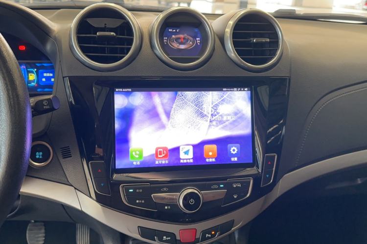 Used BYD S7 2017 1.5T Manual Luxury Model Interior 2