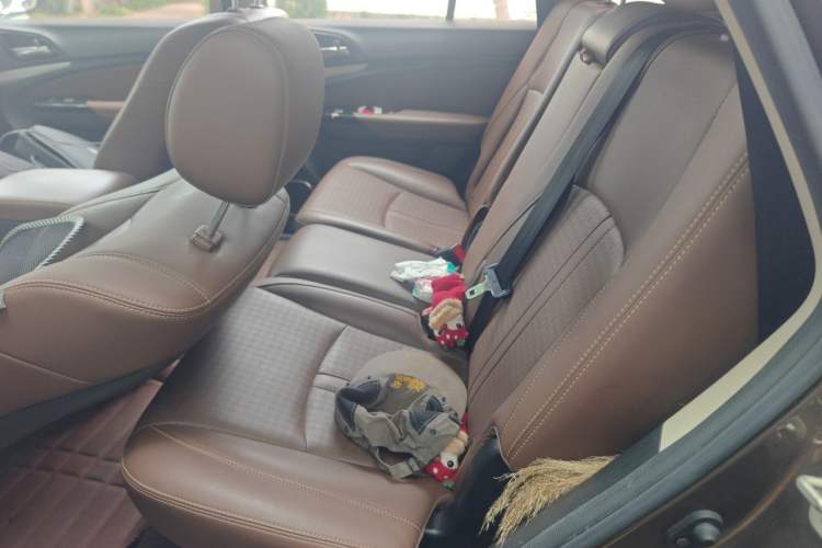 Used BYD S7 2017 1.5T Manual Luxury Model Interior 4