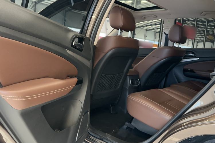 Used BYD S7 2017 1.5T Manual Luxury Model Interior 5