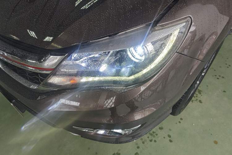 Used BYD S7 2017 2.0T Automatic Prestige Edition Left Front Headlight