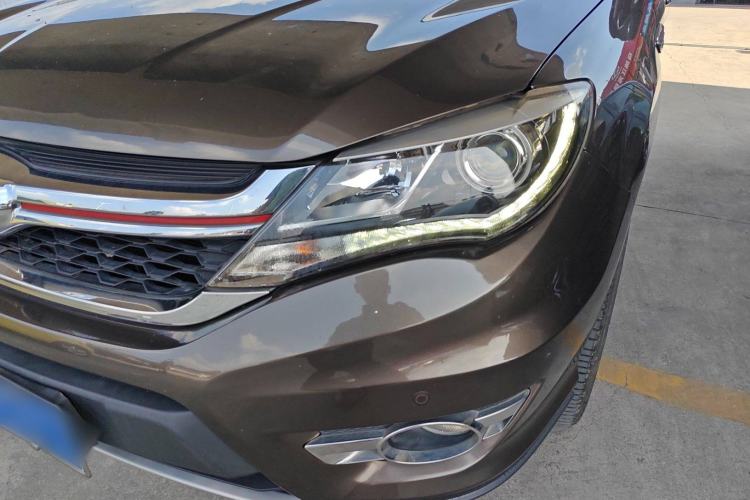 Used BYD S7 2017 2.0T Automatic Prestige Edition Left Front Headlight