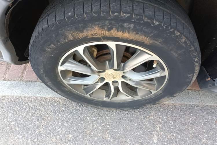 Used BYD S7 2017 1.5T Manual Luxury Model Left Front Wheel Hub