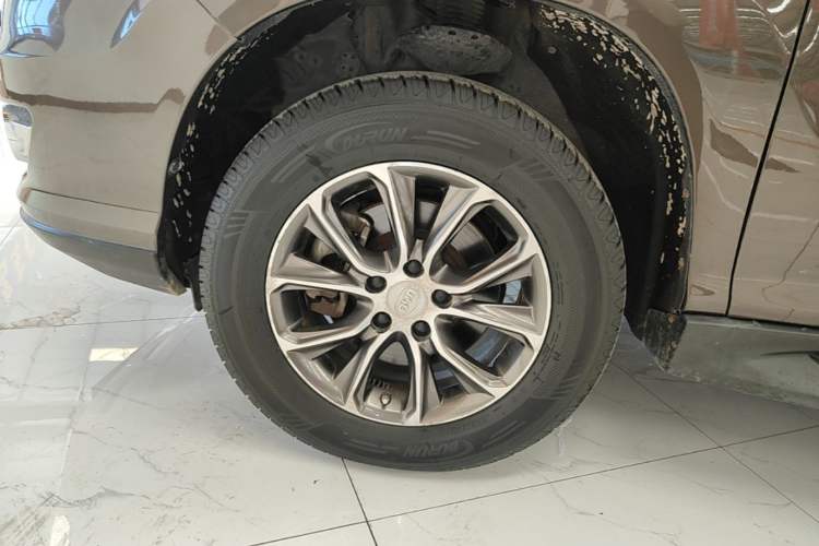 Used BYD S7 2017 1.5T Manual Luxury Model Left Front Wheel Hub