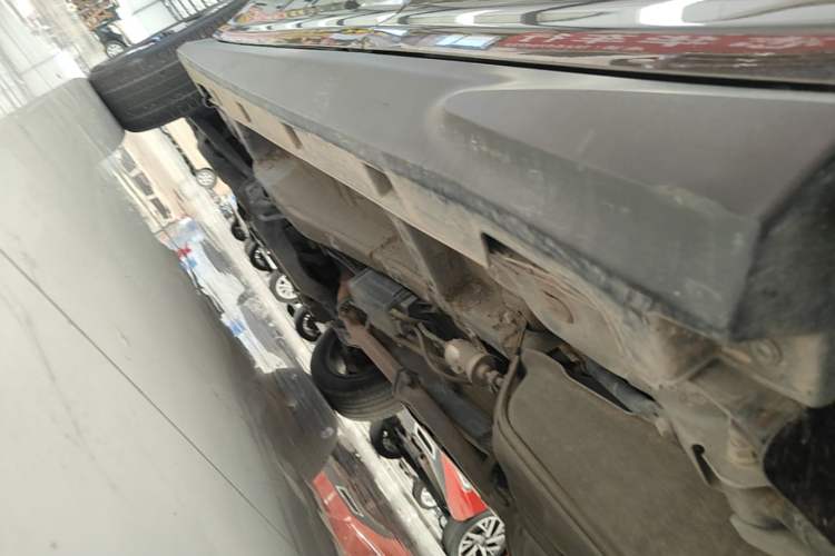 Used BYD S7 2017 2.0T Automatic Luxury Model Left Side Sill