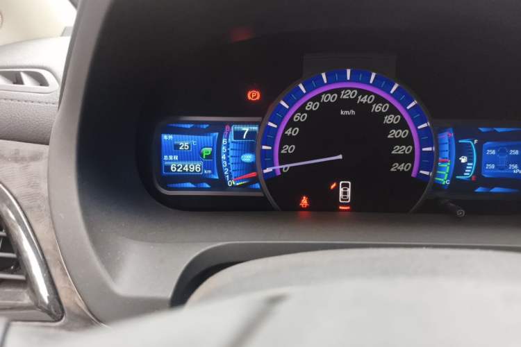 Used BYD S7 2017 2.0T Automatic Prestige Edition Odometer Close Up