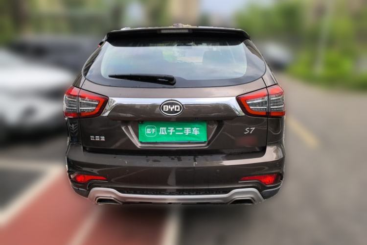 Used BYD S7 2017 2.0T Automatic Prestige Edition Rear