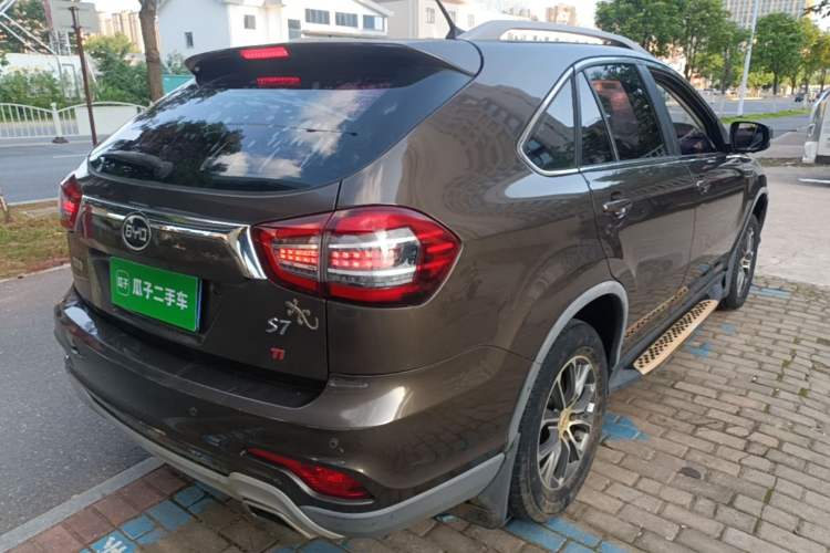 Used BYD S7 2017 1.5T Manual Luxury Model Rear Right 45 Deg