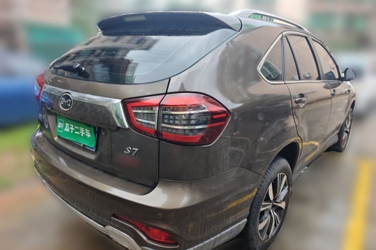 Used BYD S7 2017 2.0T Automatic Prestige Edition Rear Right 45 Deg
