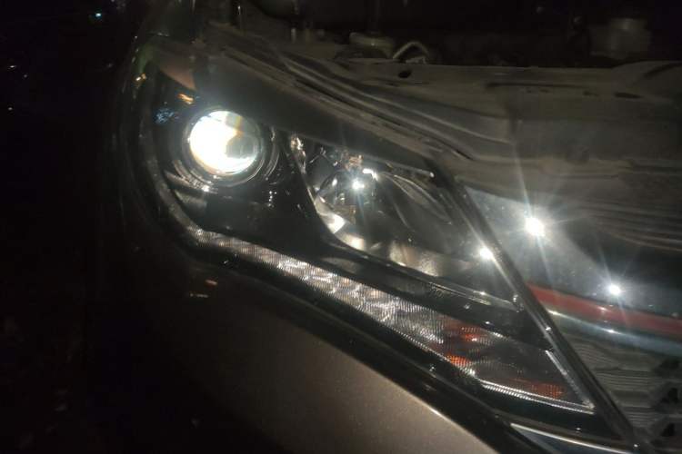 Used BYD S7 2017 1.5T Manual Luxury Model Right Front Headlight