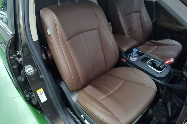 Used BYD S7 2017 2.0T Automatic Prestige Edition Right Front Seat