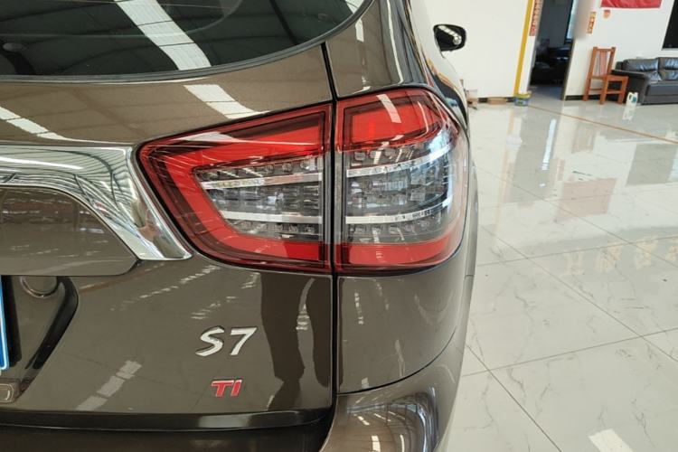 Used BYD S7 2017 1.5T Manual Luxury Model Right Rear Taillight