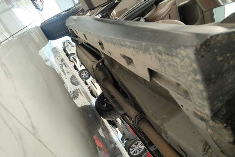 Used BYD S7 2017 2.0T Automatic Luxury Model Right Side Sill