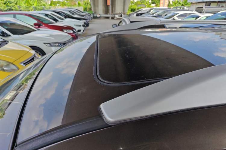 Used BYD S7 2017 2.0T Automatic Prestige Edition Roof