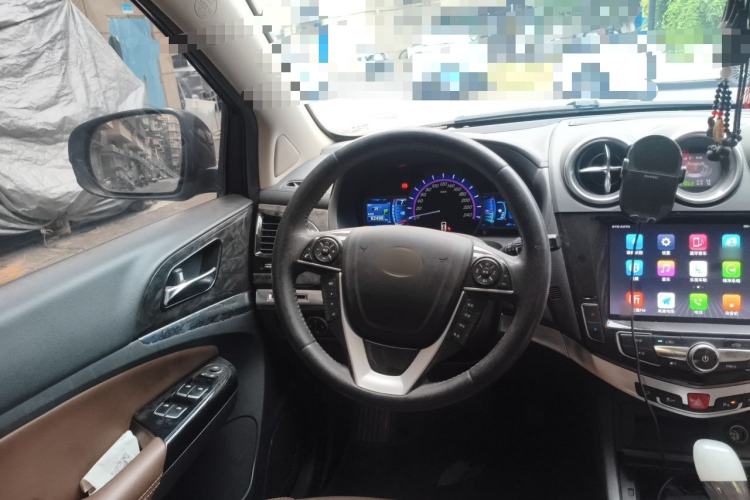 Used BYD S7 2017 2.0T Automatic Prestige Edition Steering Wheel