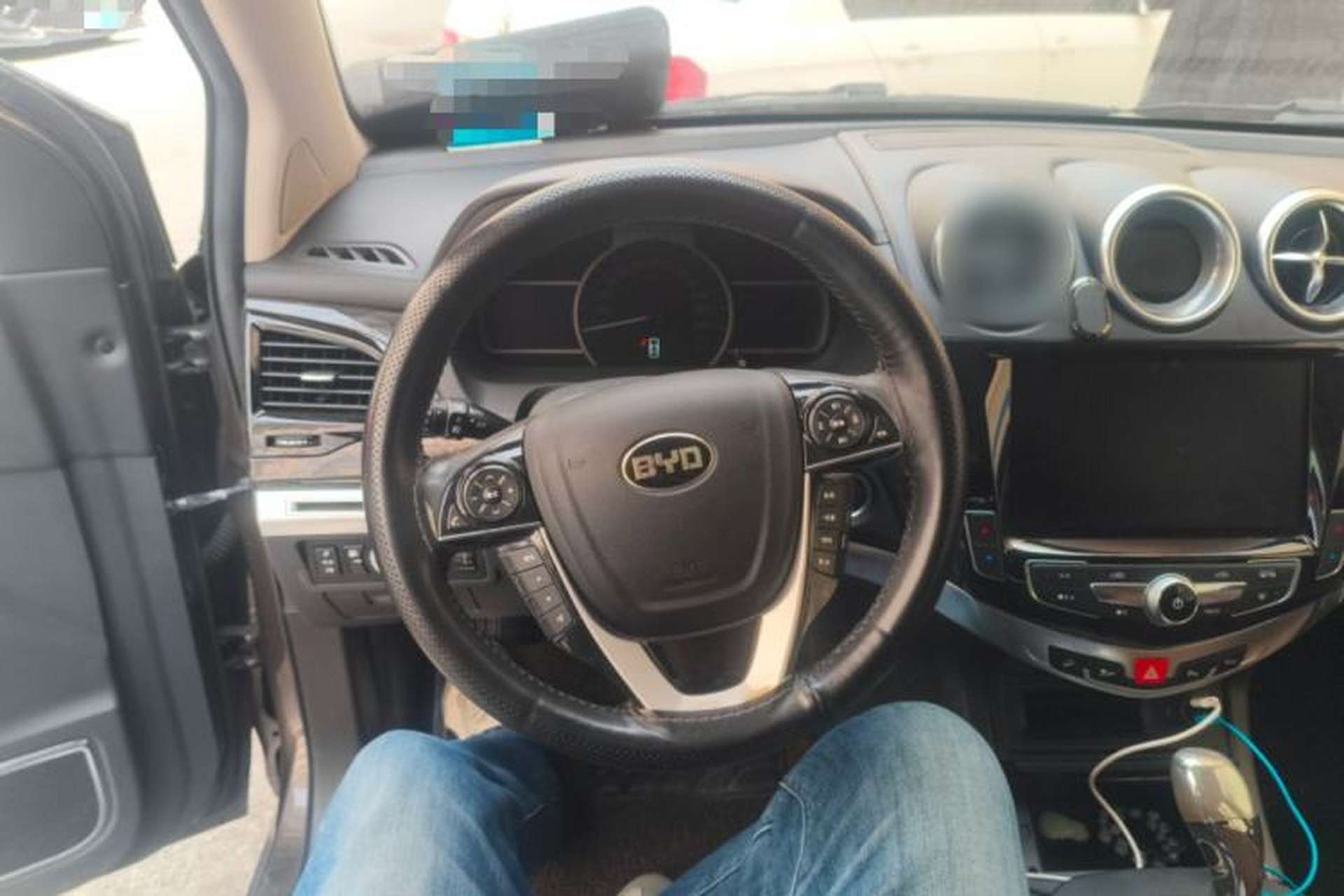 Used BYD S7 2017 2.0T Automatic Prestige Edition Steering Wheel