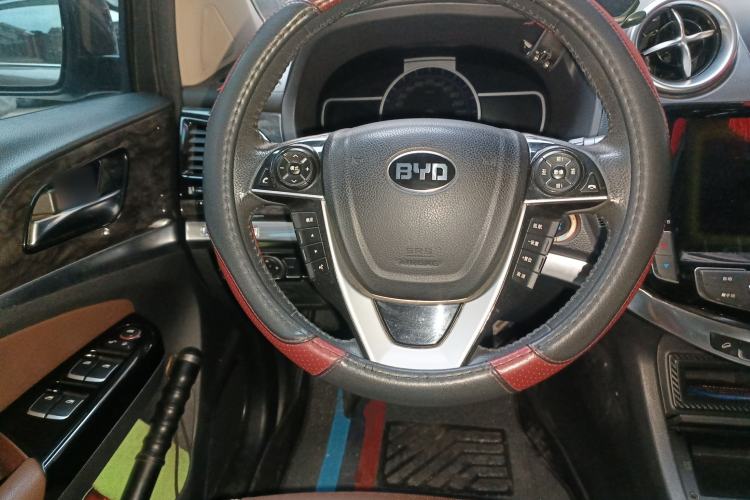 Used BYD S7 2017 2.0T Automatic Prestige Edition Steering Wheel