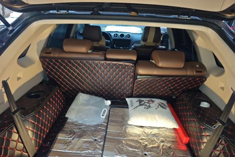 Used BYD S7 2017 2.0T Automatic Prestige Edition Trunk