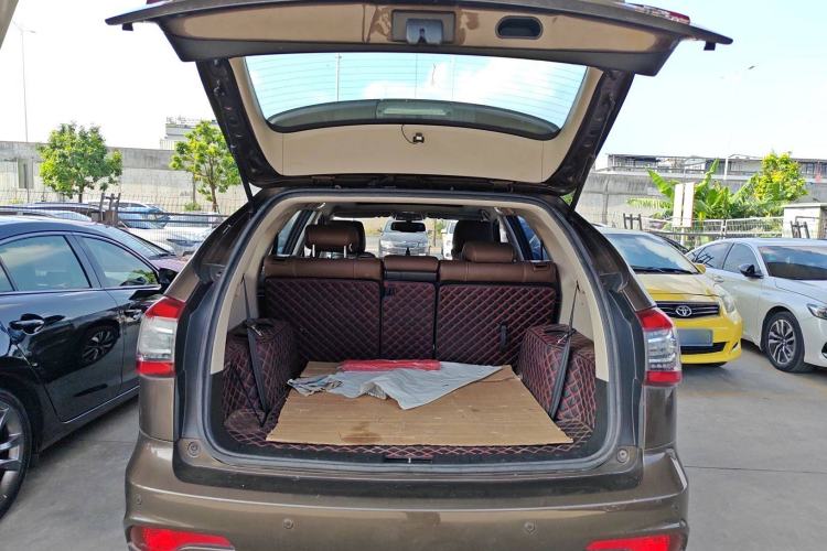 Used BYD S7 2017 2.0T Automatic Prestige Edition Trunk