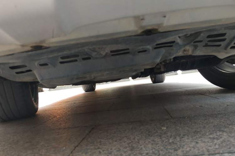 Used BYD S7 2017 2.0T Automatic Prestige Edition Chassis Front