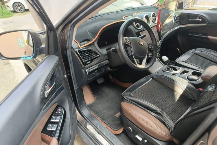 Used BYD S7 2017 2.0T Automatic Prestige Edition Driver Seat