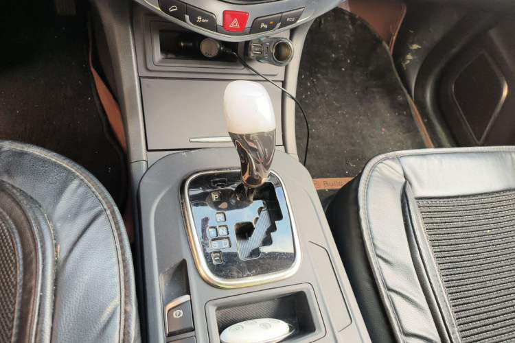 Used BYD S7 2017 2.0T Automatic Prestige Edition Gear Lever