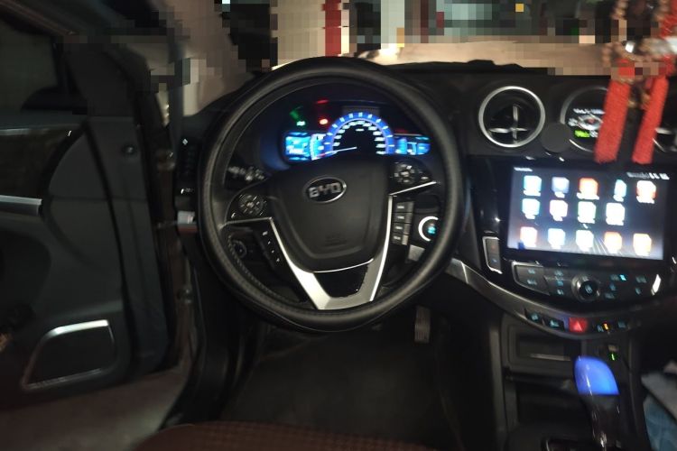 Used BYD S7 2017 2.0T Automatic Prestige Edition Steering Wheel