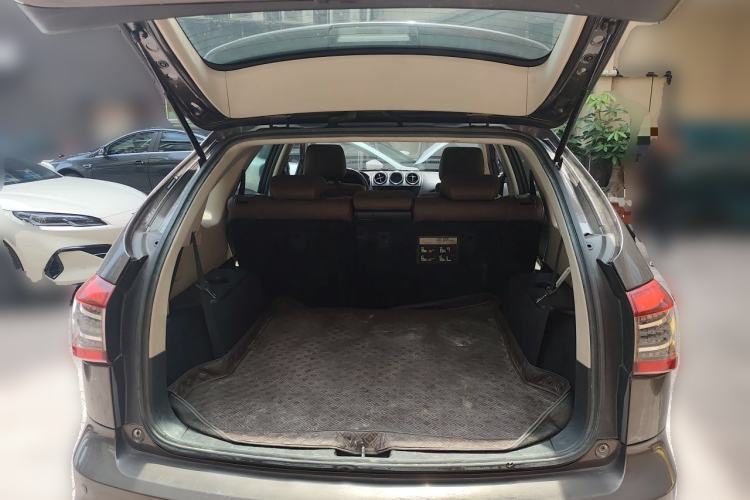 Used BYD S7 2017 2.0T Automatic Prestige Edition Trunk